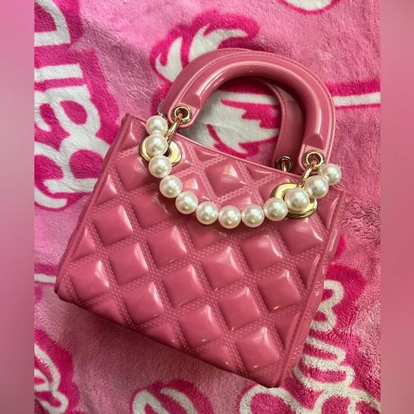 👛 Barbiecore Pink Quilted Jelly Handbag w/ Pearl Handle - Picture 3 of 7